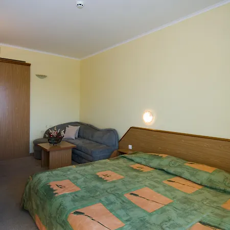 Hrizantema 4* Słoneczny Brzeg